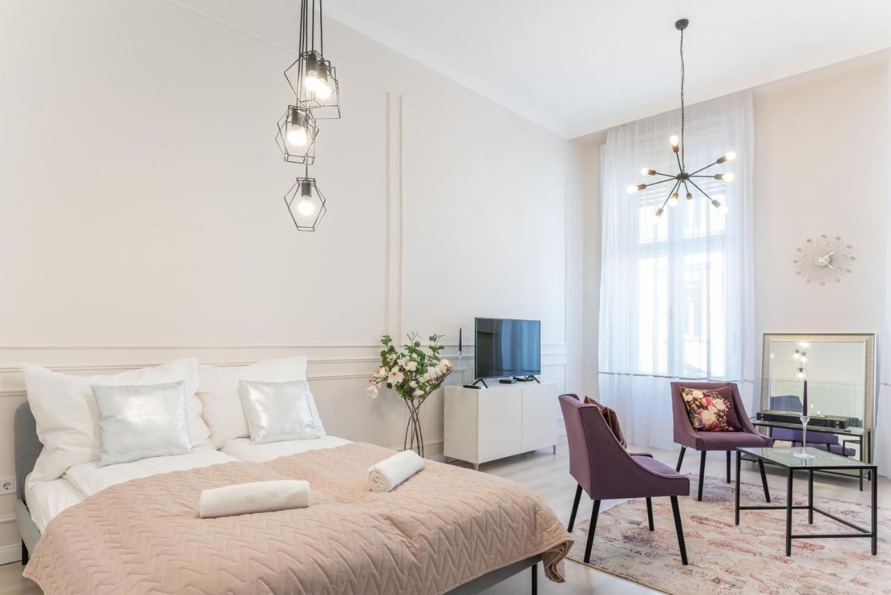 Milano Design Apartment City Center With Ac Budapest Exteriör bild
