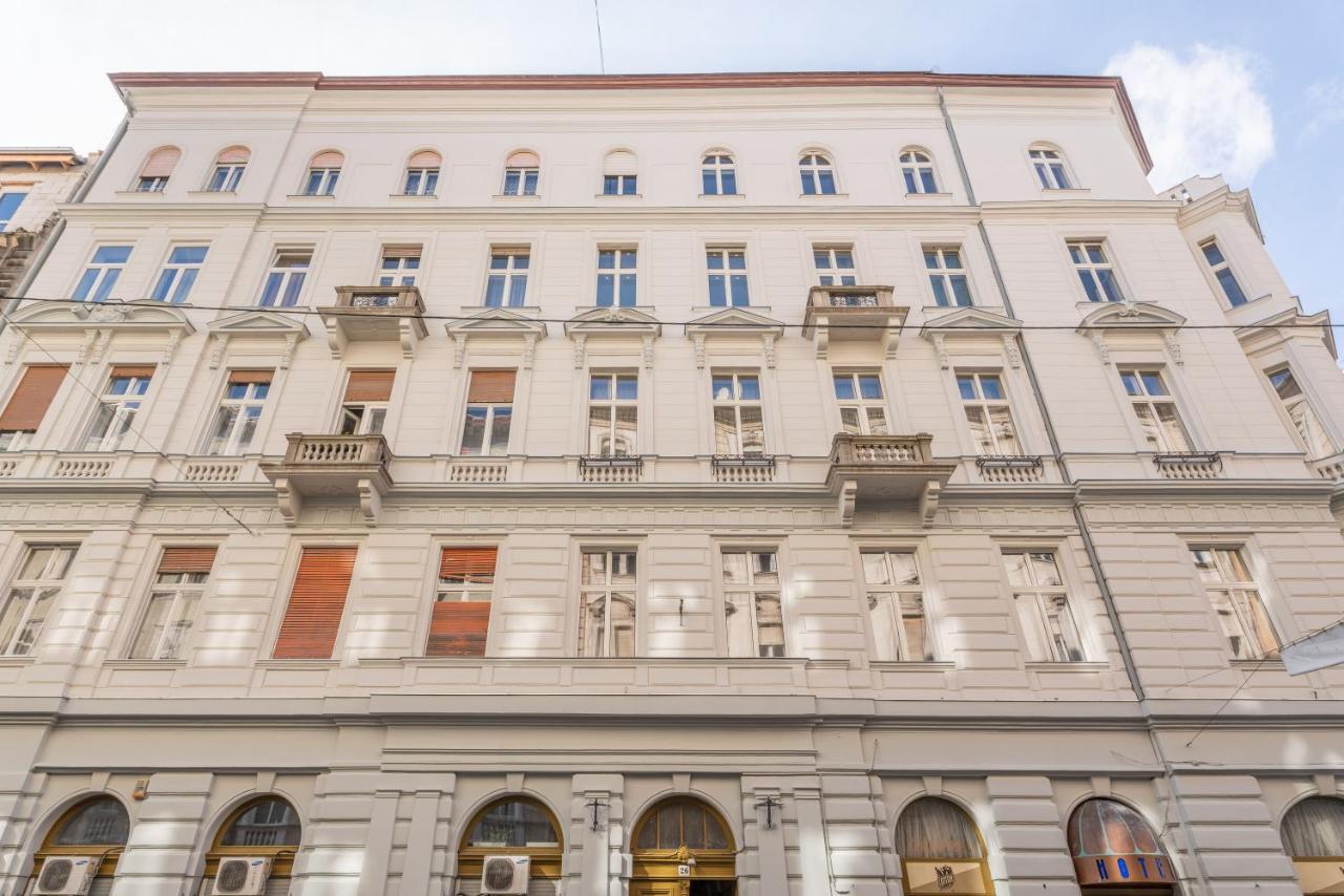 Milano Design Apartment City Center With Ac Budapest Exteriör bild