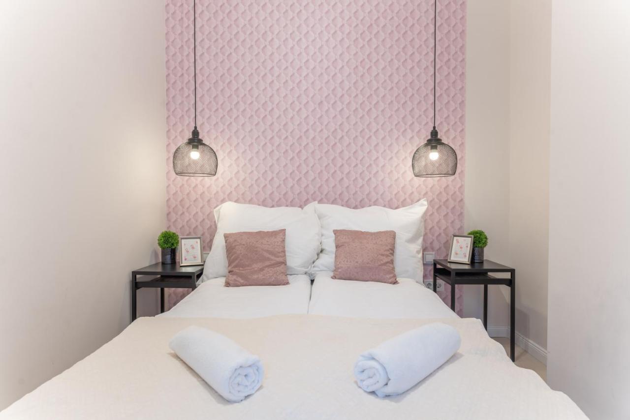 Milano Design Apartment City Center With Ac Budapest Exteriör bild