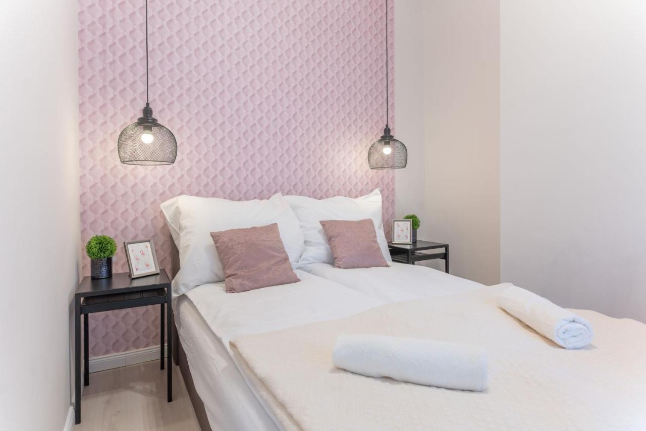 Milano Design Apartment City Center With Ac Budapest Exteriör bild