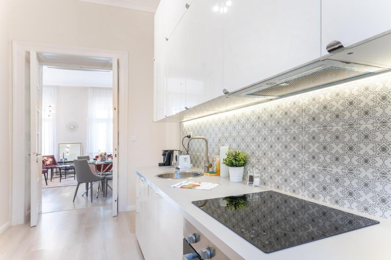 Milano Design Apartment City Center With Ac Budapest Exteriör bild