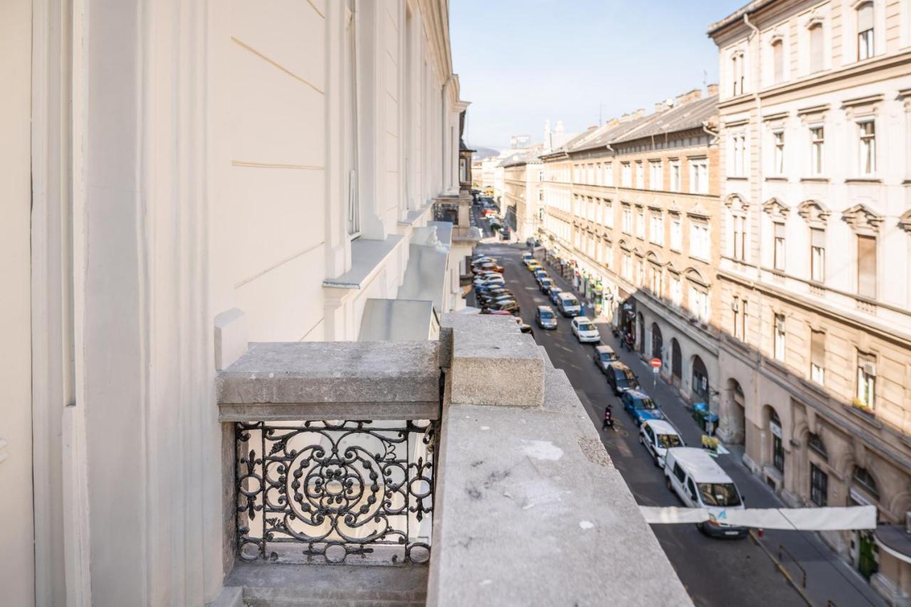 Milano Design Apartment City Center With Ac Budapest Exteriör bild